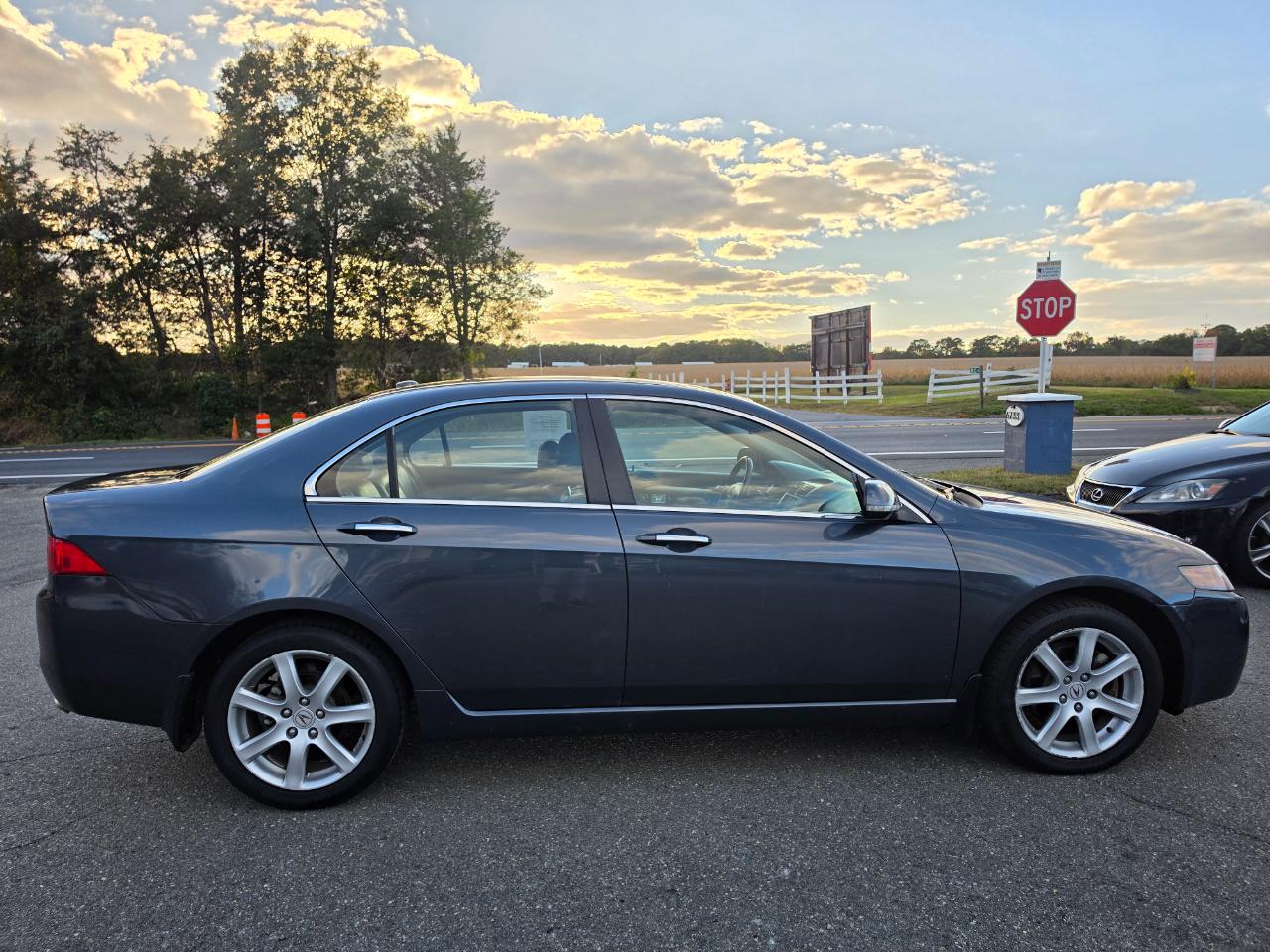 Acura TSX 5-speed AT with Navigation System 2005