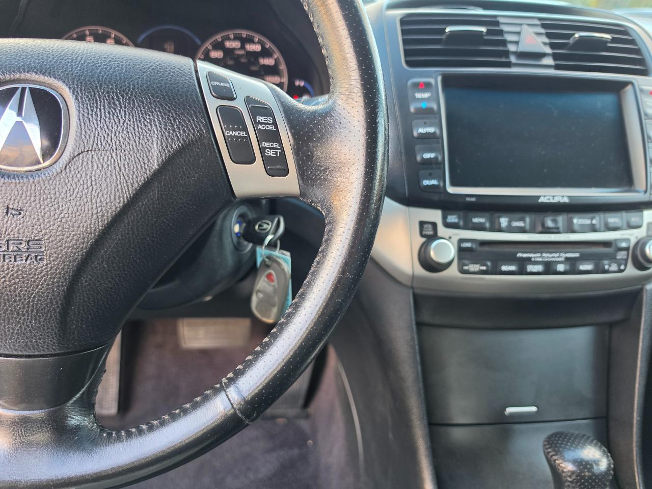 Acura TSX 5-speed AT with Navigation System 2005
