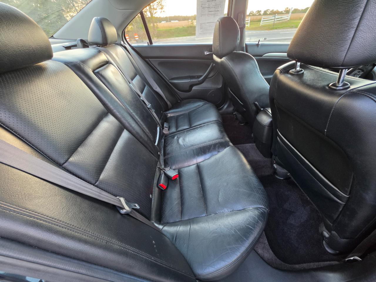 Acura TSX 5-speed AT with Navigation System 2005