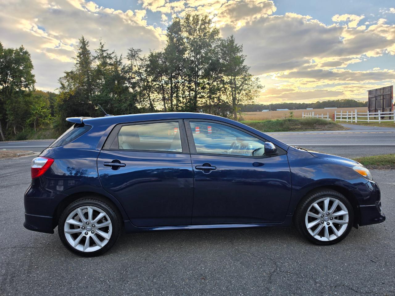 Toyota Matrix XRS 5-Speed AT 2009