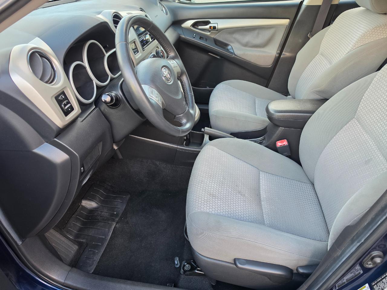 Toyota Matrix XRS 5-Speed AT 2009