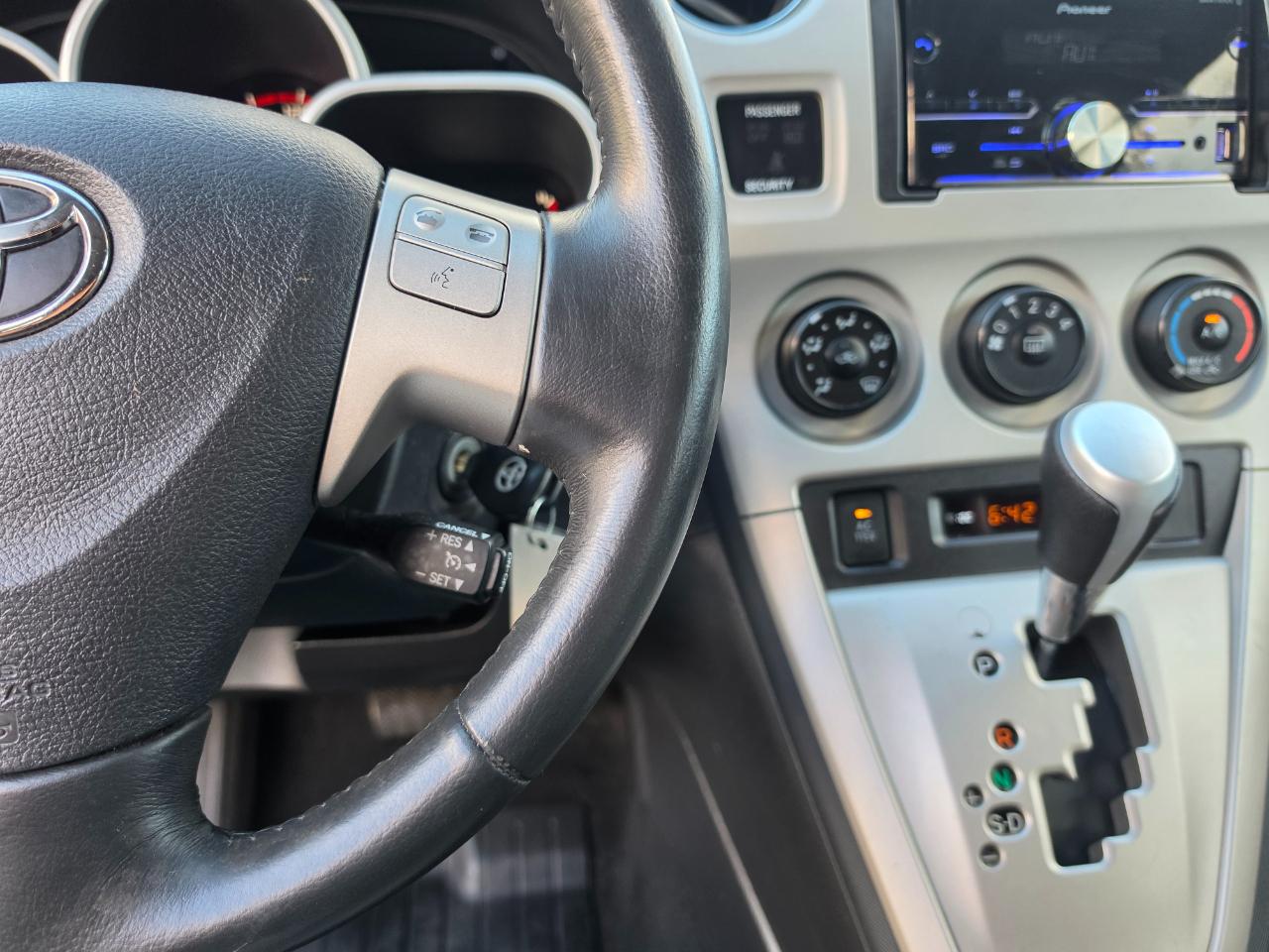Toyota Matrix XRS 5-Speed AT 2009