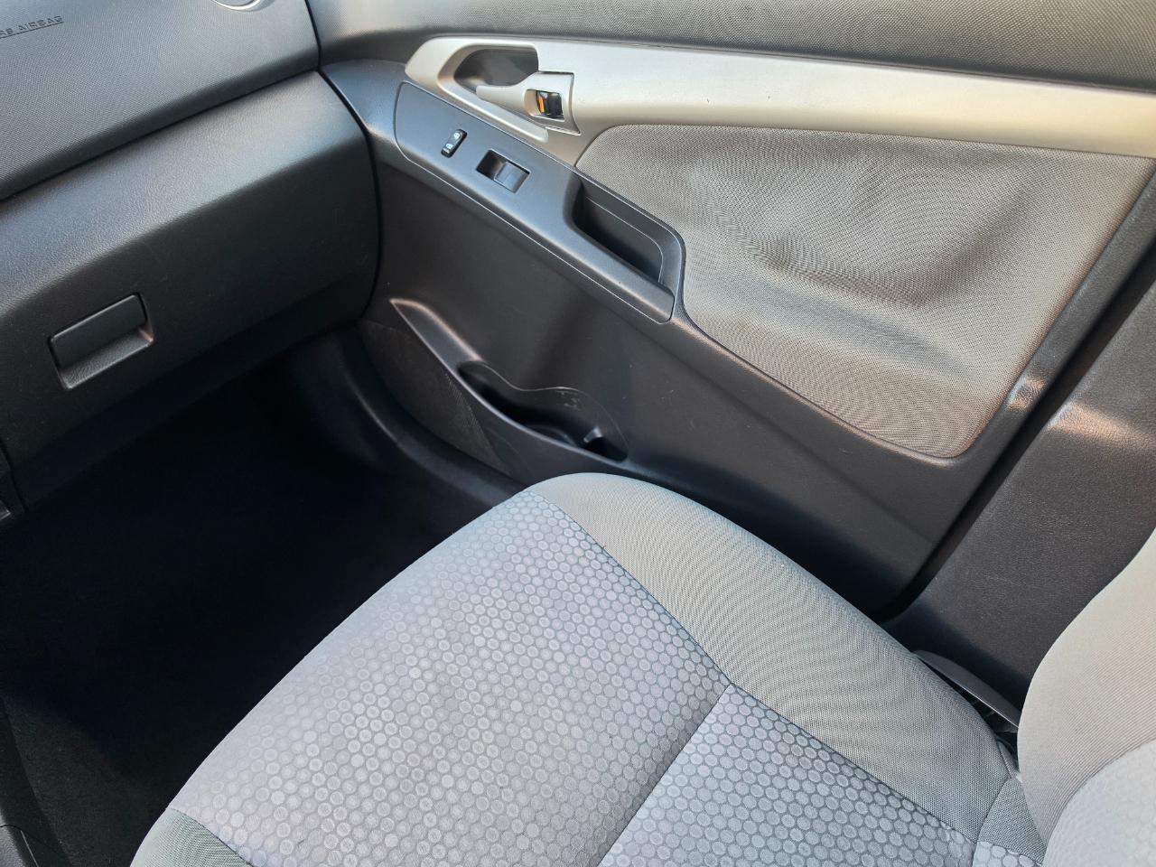 Toyota Matrix XRS 5-Speed AT 2009