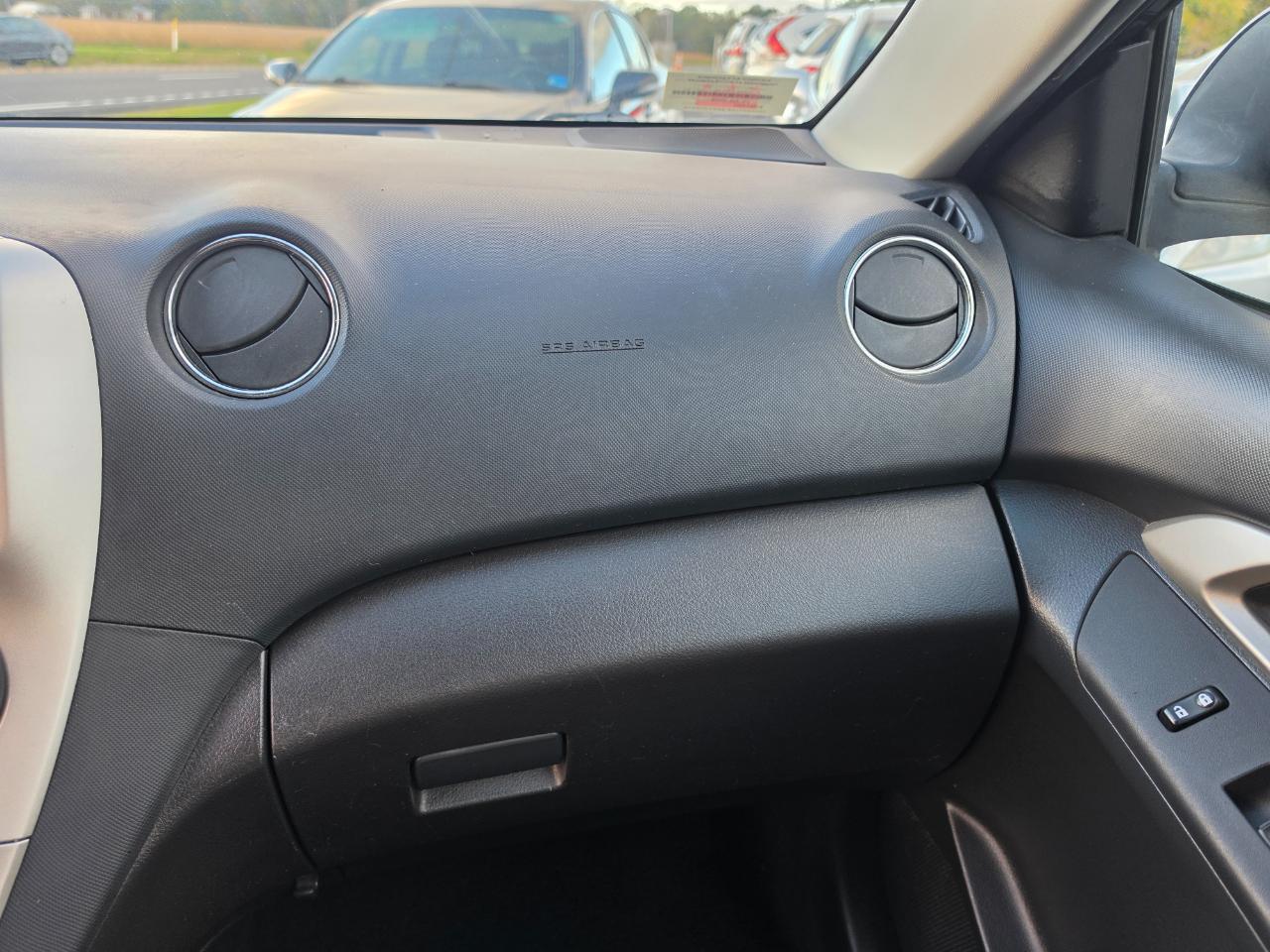 Toyota Matrix XRS 5-Speed AT 2009