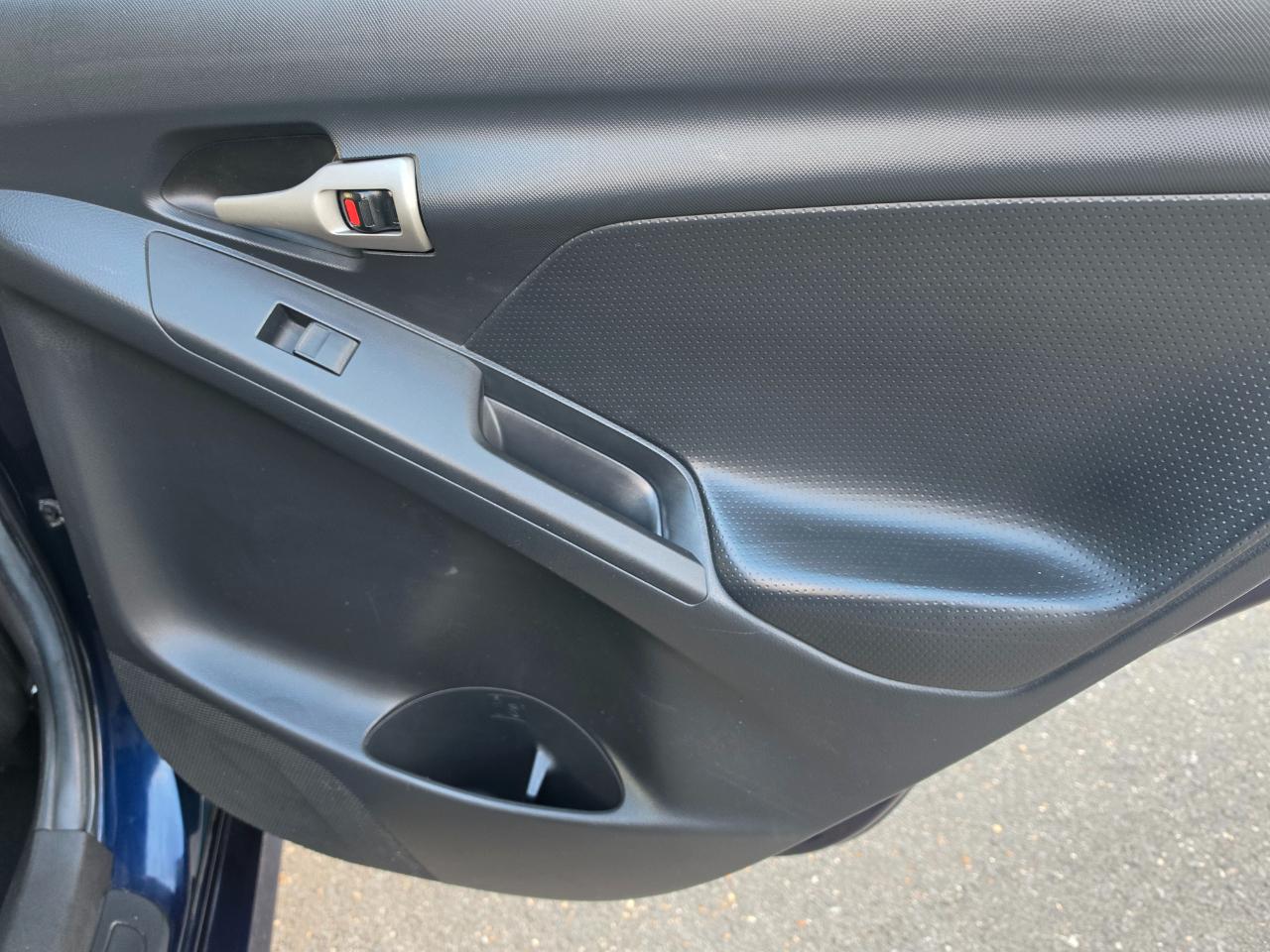 Toyota Matrix XRS 5-Speed AT 2009