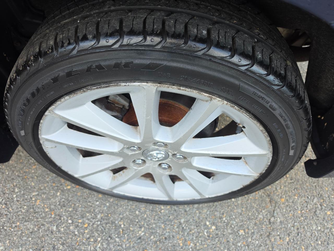 Toyota Matrix XRS 5-Speed AT 2009