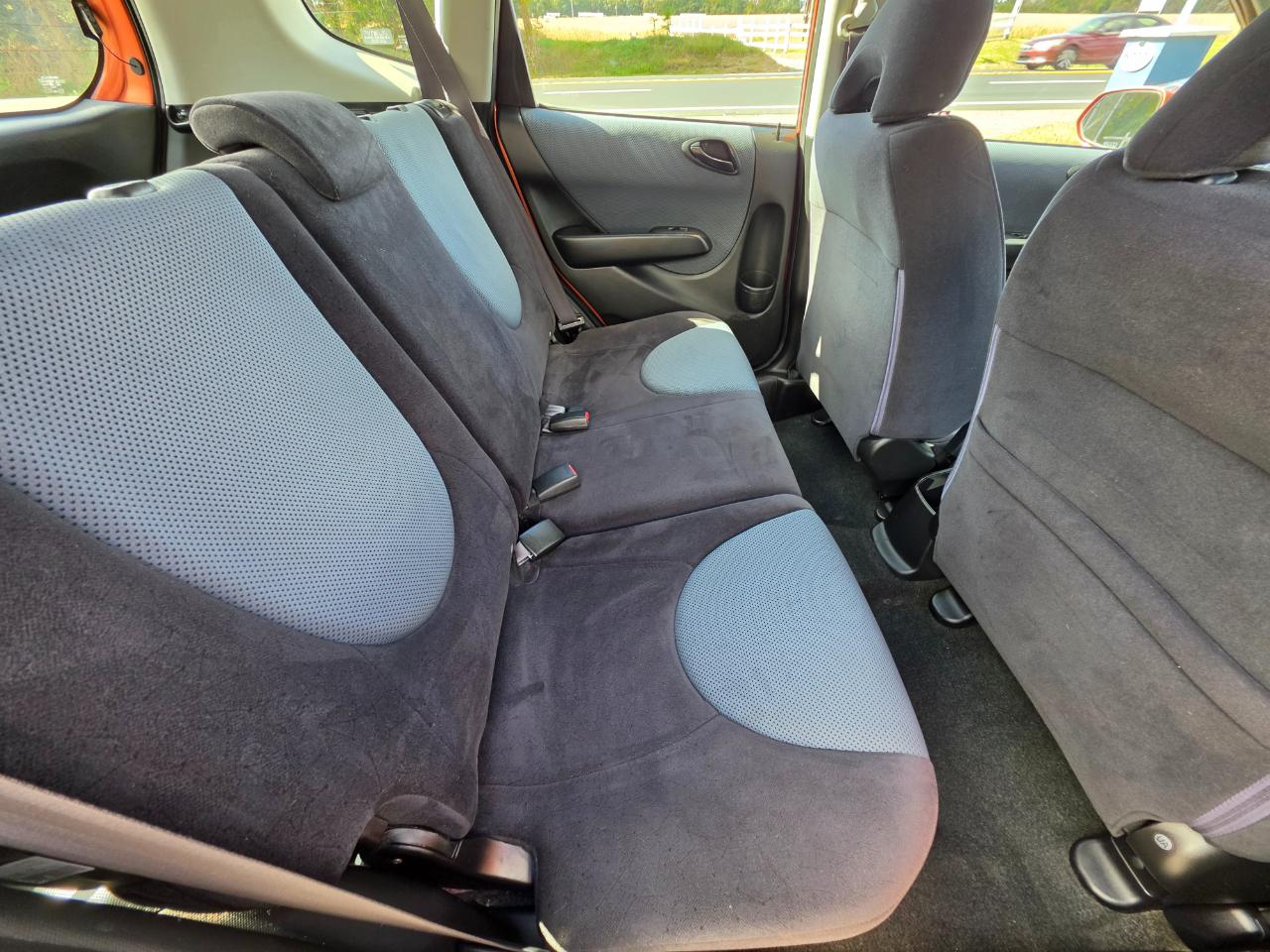 Honda Fit Sport 5-Speed AT 2008