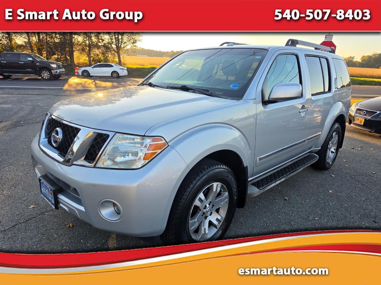 Nissan Pathfinder LE 4WD 2011