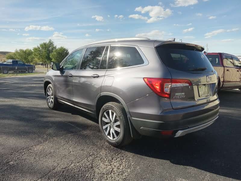 2020 Honda Pilot EX-L photo 3