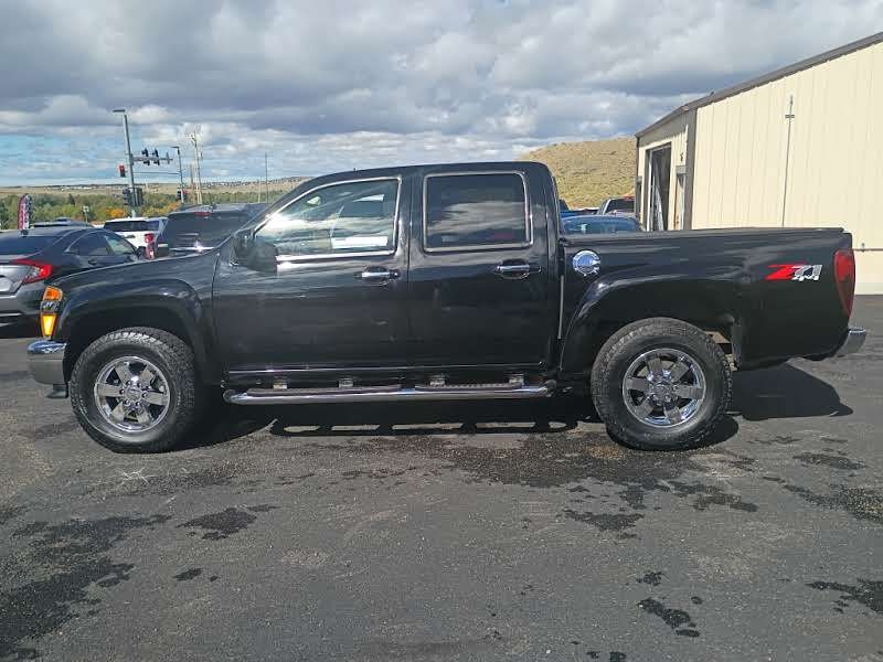 2011 Chevrolet Colorado photo 2