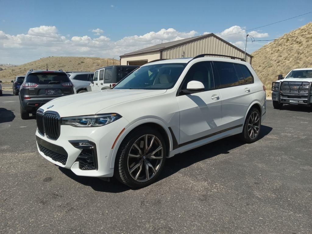 2020 BMW X7 M50i
