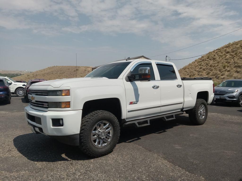 2016 Chevrolet Silverado 3500HD LTZ Crew Cab 4WD