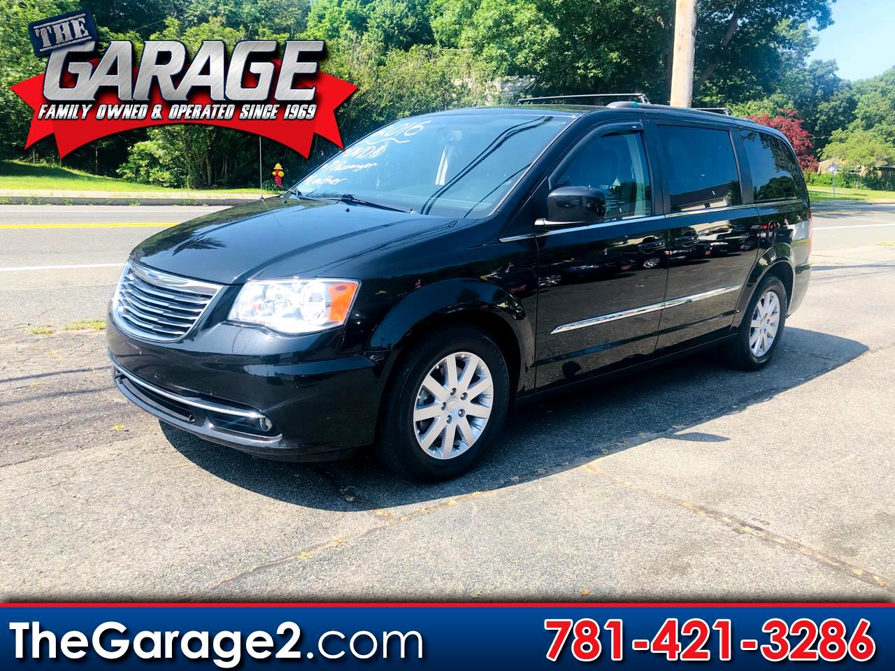 Chrysler Town & Country Touring 2016