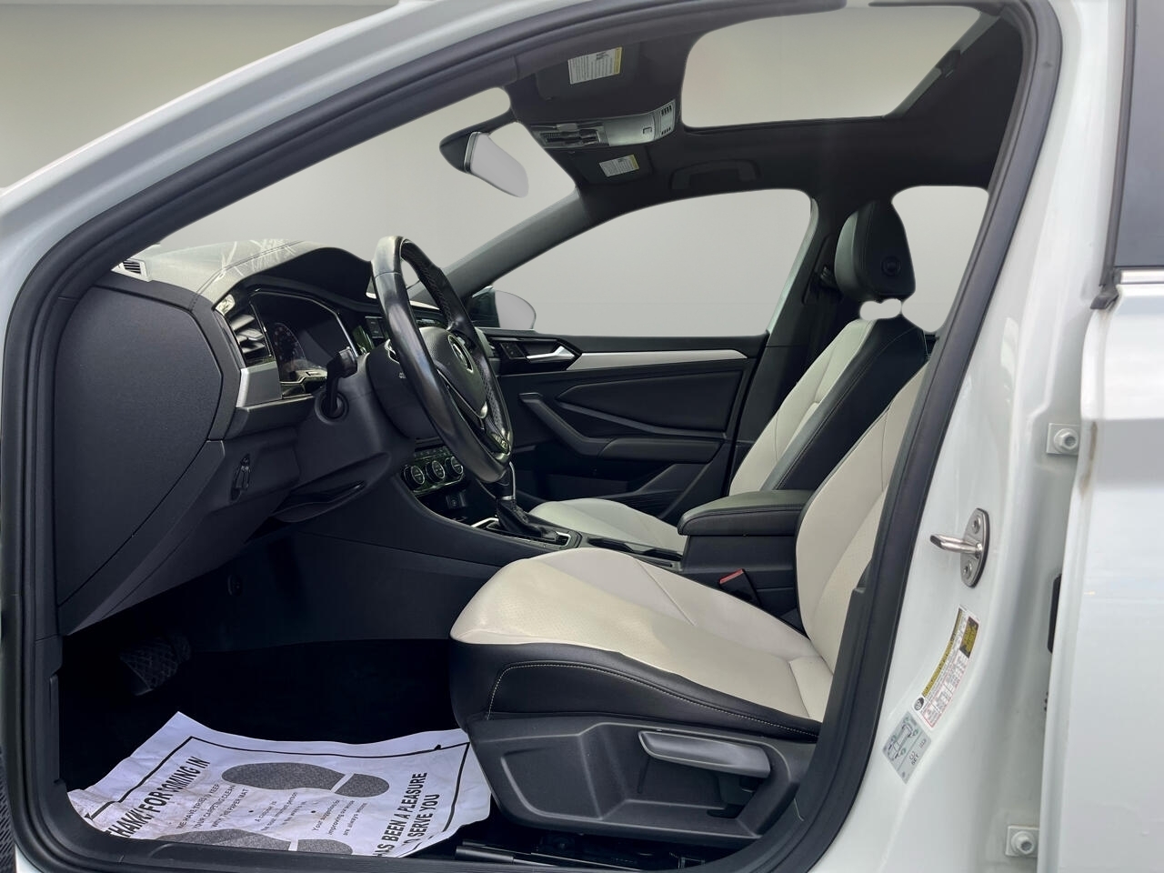 Volkswagen Jetta R-Line Auto w/SULEV 2019