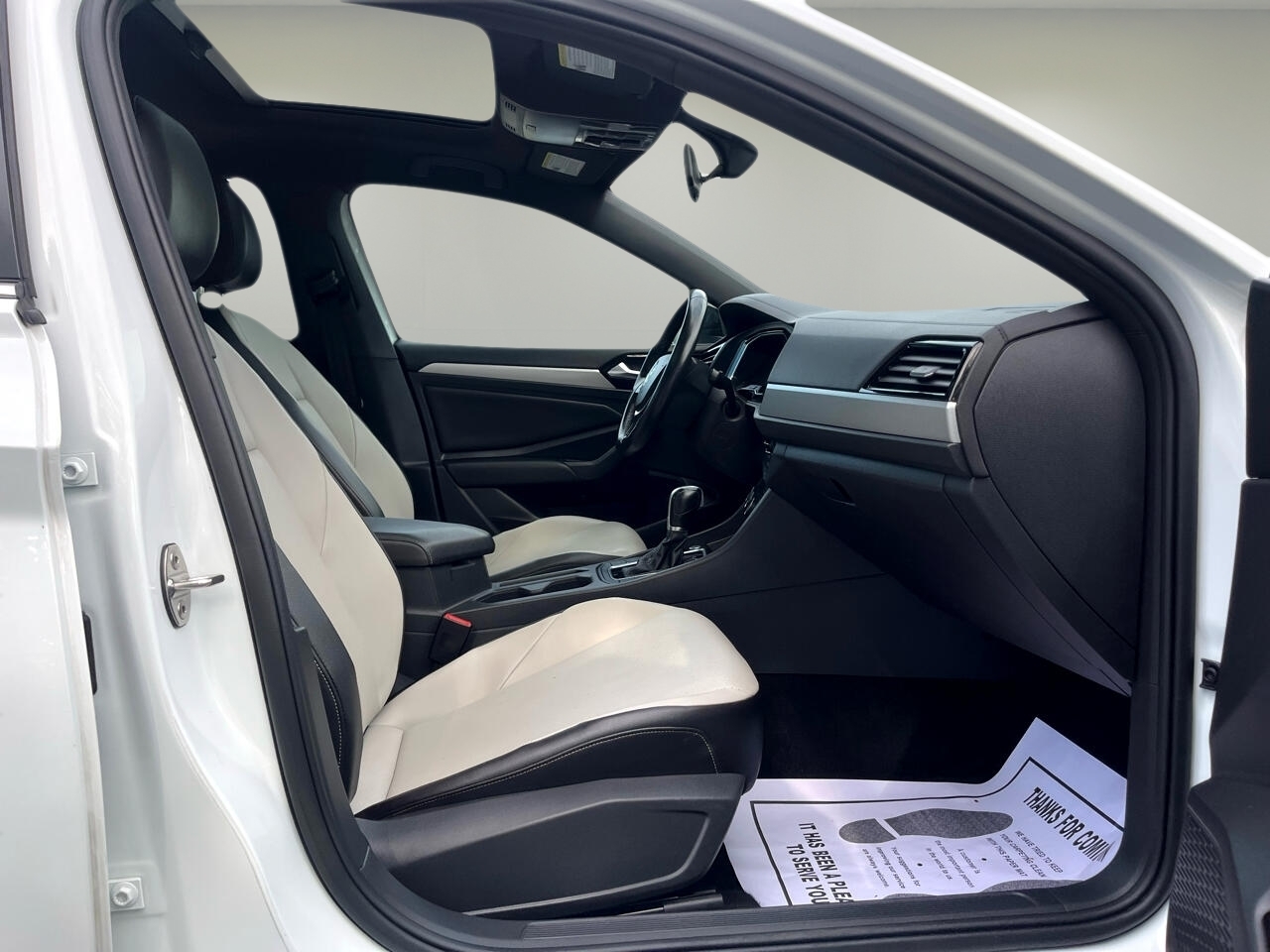 Volkswagen Jetta R-Line Auto w/SULEV 2019