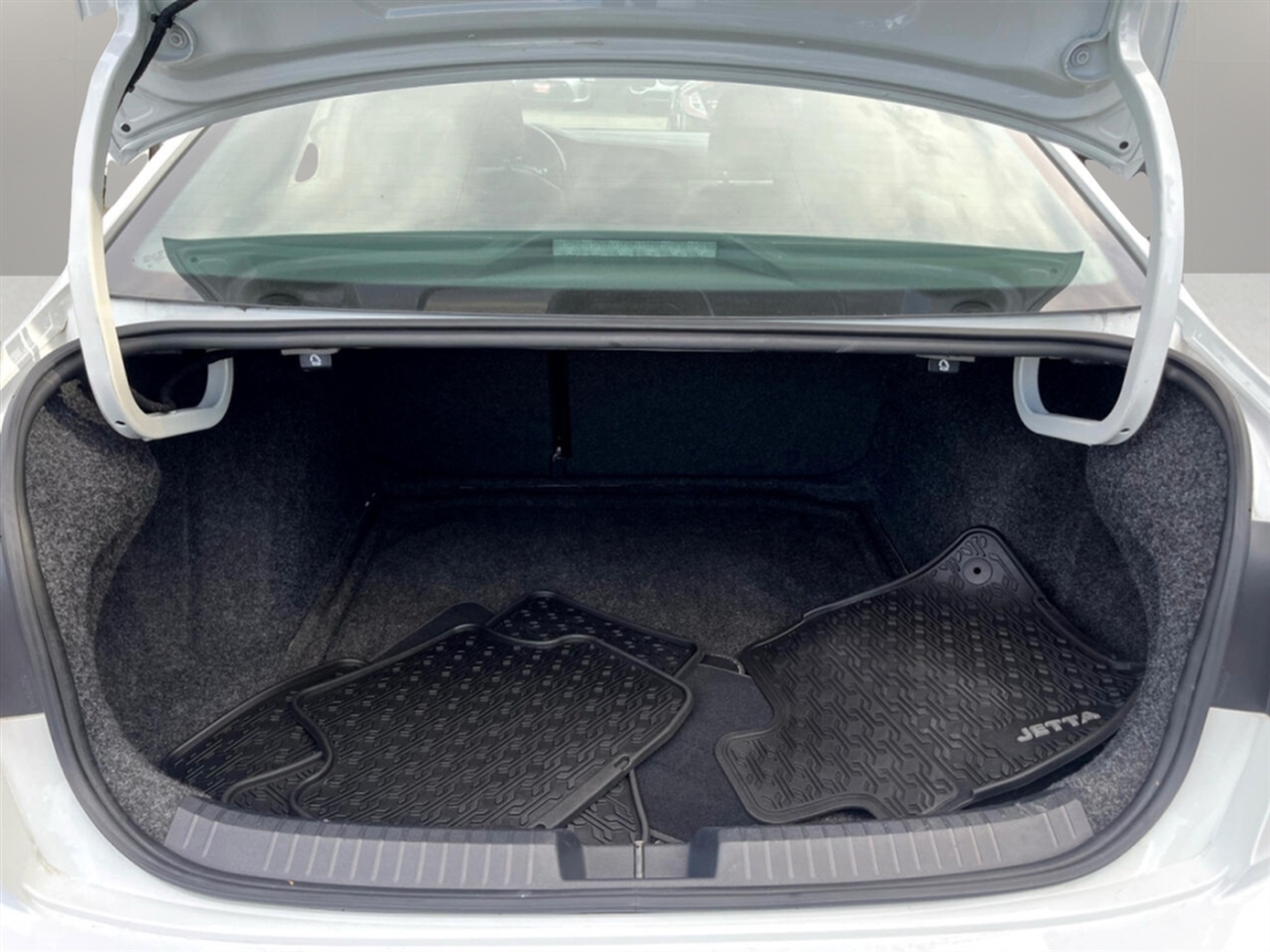 Volkswagen Jetta R-Line Auto w/SULEV 2019