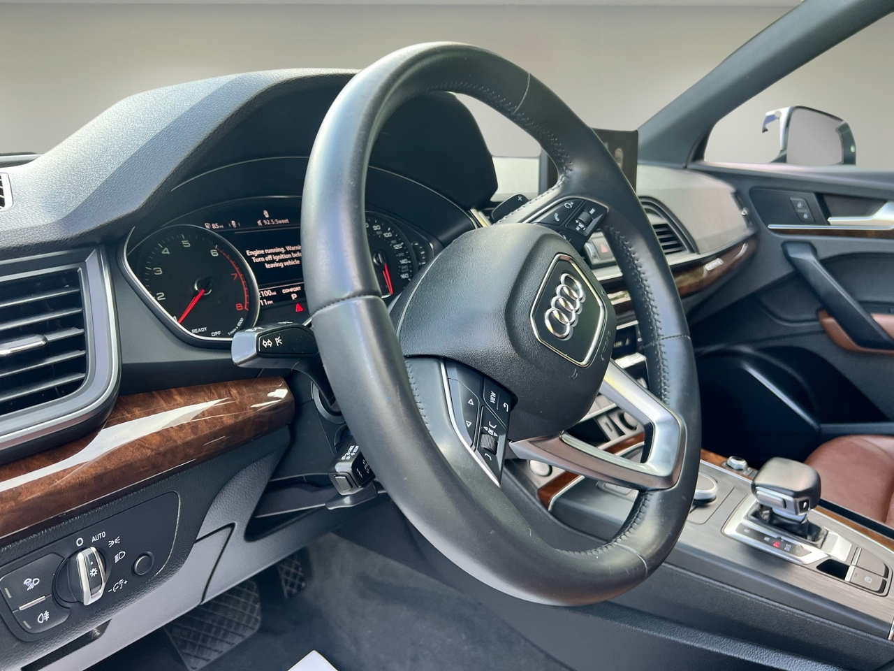 Audi Q5 Premium 45 TFSI quattro 2020 Audi Q5 Premium 45 TFSI quattro 2020