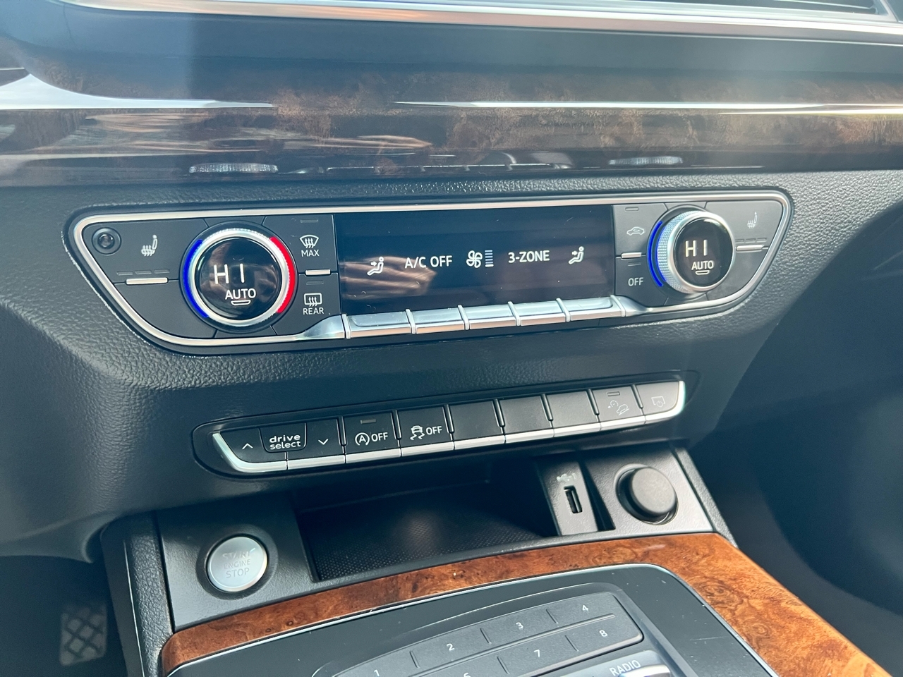 Audi Q5 Premium 45 TFSI quattro 2020 Audi Q5 Premium 45 TFSI quattro 2020