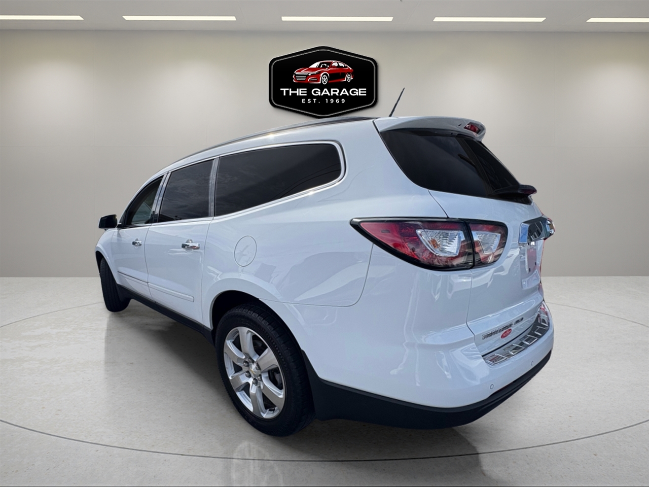 2017 Chevrolet Traverse Premier photo 3