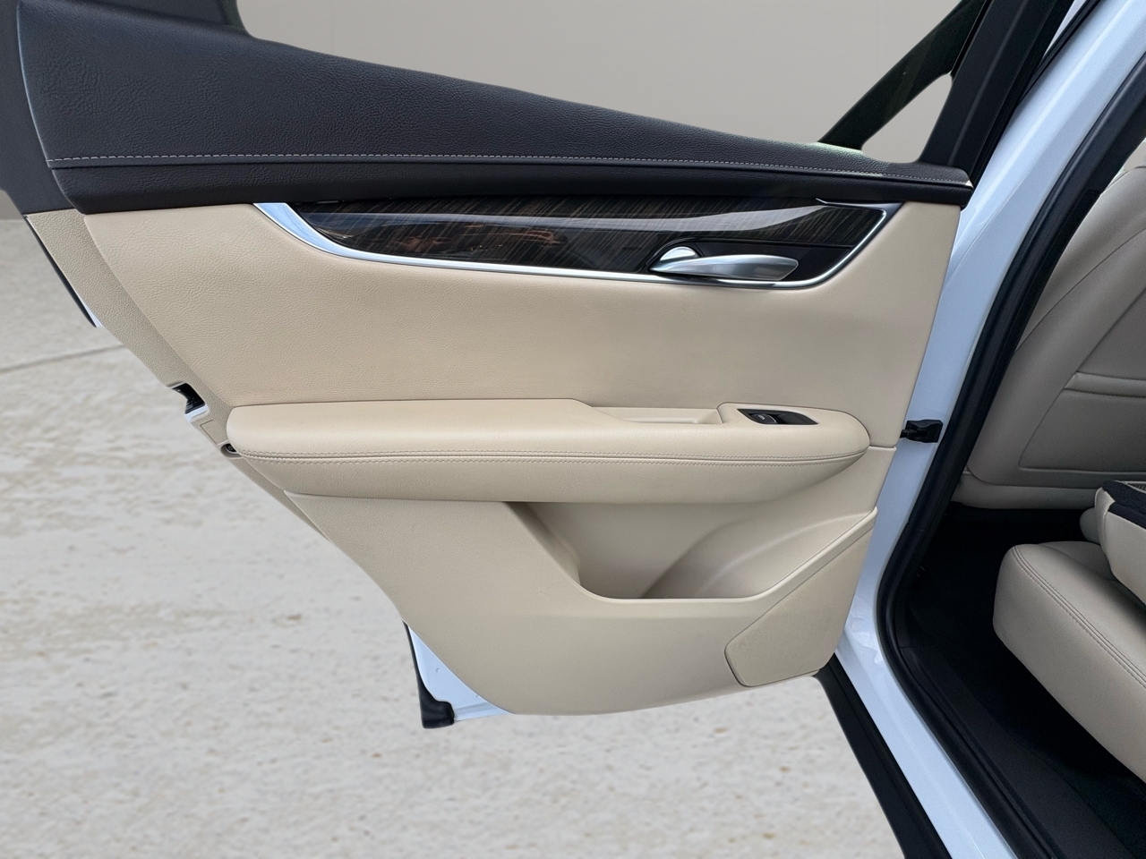 Cadillac XT5 AWD 4dr 2018 Cadillac XT5 AWD 4dr 2018