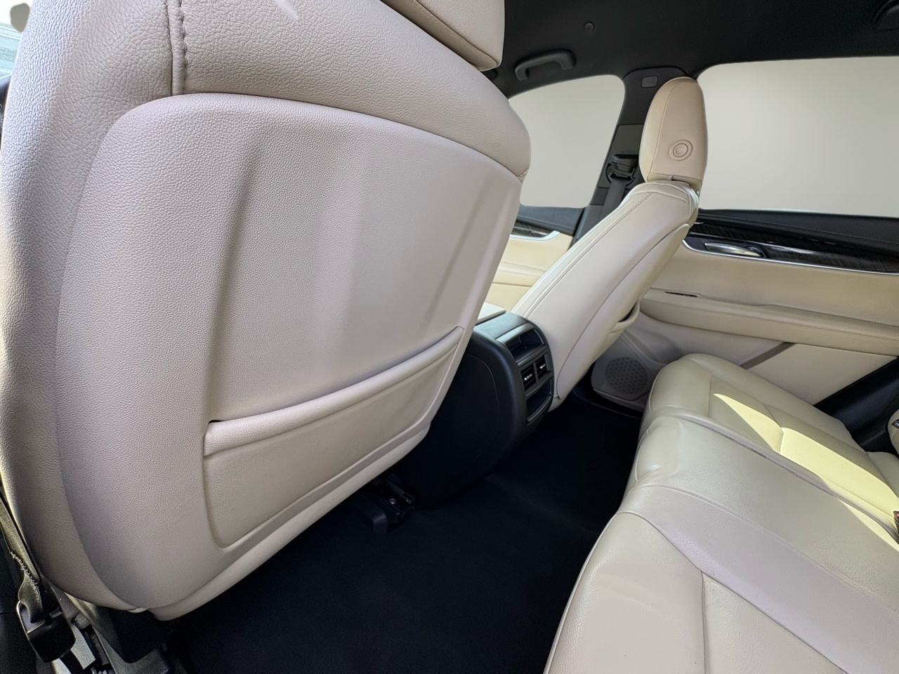 Cadillac XT5 AWD 4dr 2018 Cadillac XT5 AWD 4dr 2018