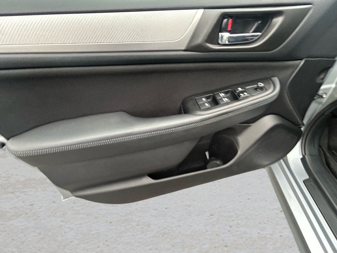 Subaru Legacy 4dr Sdn 2.5i Premium PZEV 2015 Subaru Legacy 4dr Sdn 2.5i Premium PZEV 2015