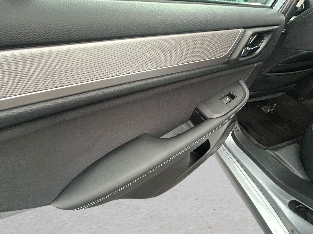 Subaru Legacy 4dr Sdn 2.5i Premium PZEV 2015 Subaru Legacy 4dr Sdn 2.5i Premium PZEV 2015