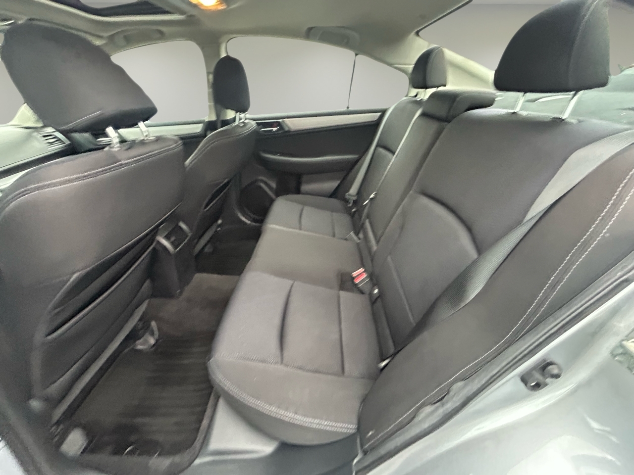 Subaru Legacy 4dr Sdn 2.5i Premium PZEV 2015 Subaru Legacy 4dr Sdn 2.5i Premium PZEV 2015