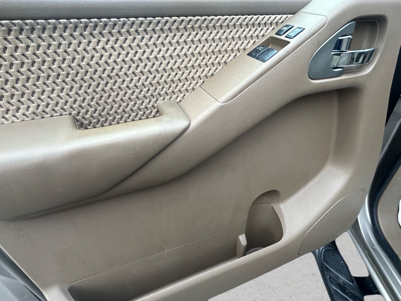 Nissan Frontier 4WD King Cab Auto LE 2007 Nissan Frontier 4WD King Cab Auto LE 2007