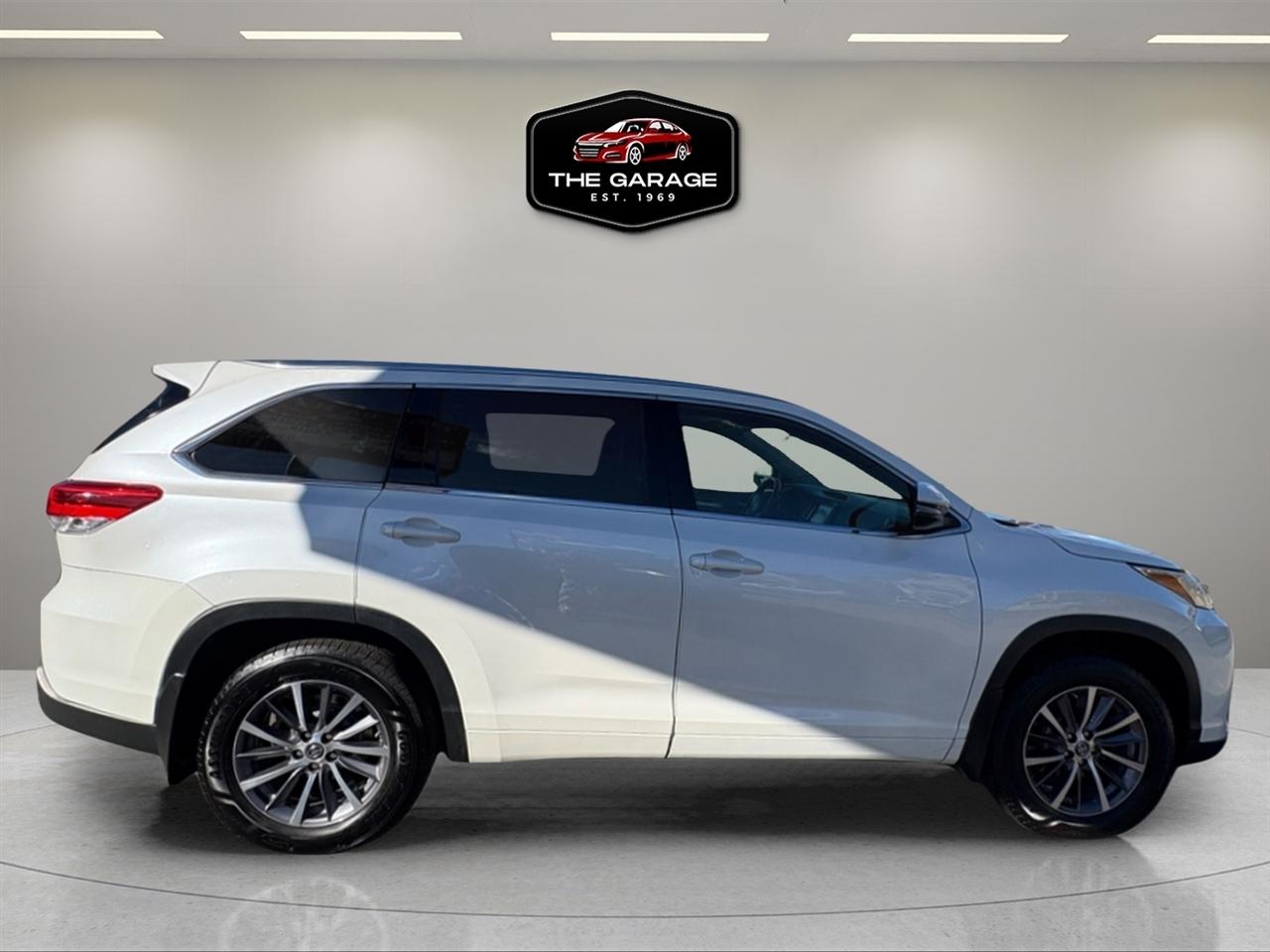 Toyota Highlander XLE V6 AWD (Natl) 2018