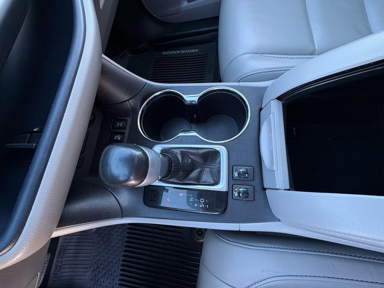 Toyota Highlander XLE V6 AWD (Natl) 2018