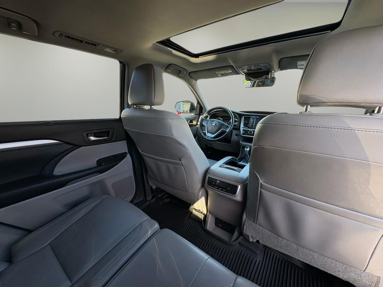 Toyota Highlander XLE V6 AWD (Natl) 2018