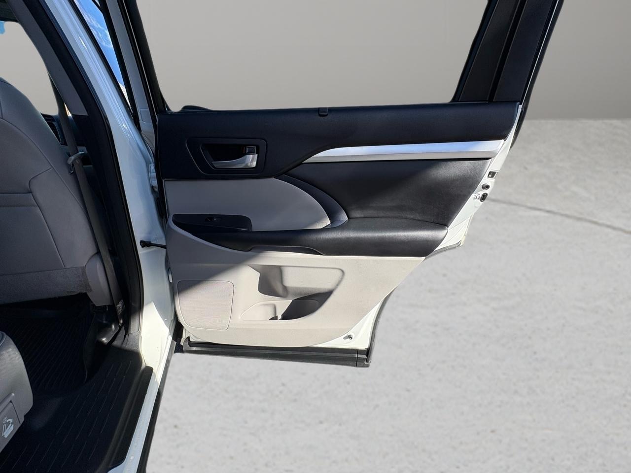 Toyota Highlander XLE V6 AWD (Natl) 2018