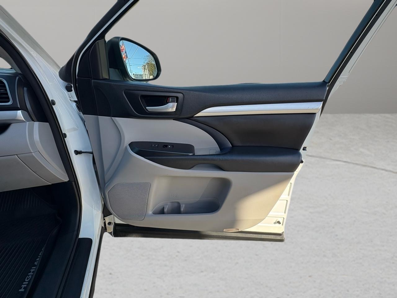 Toyota Highlander XLE V6 AWD (Natl) 2018