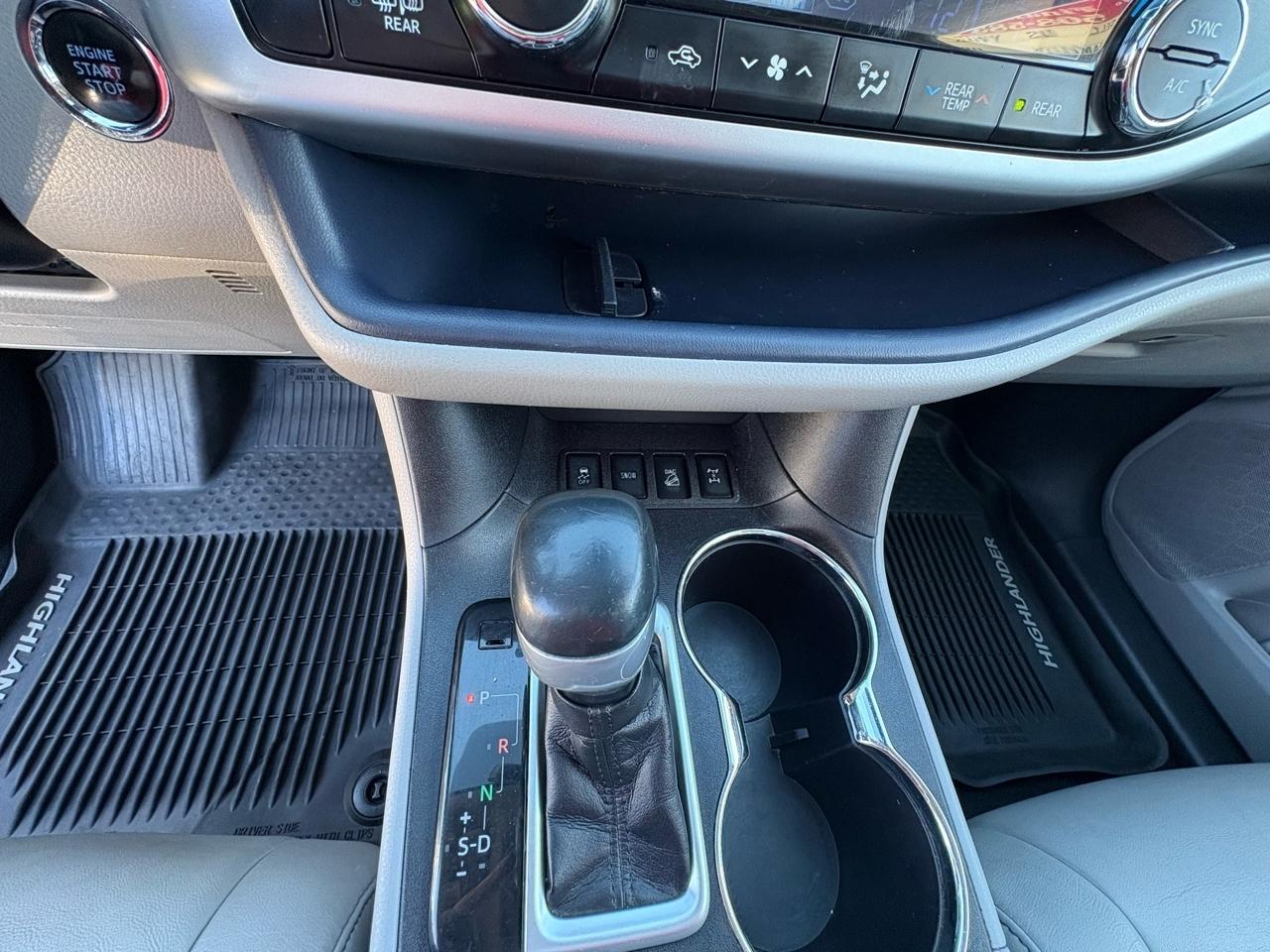 Toyota Highlander XLE V6 AWD (Natl) 2018