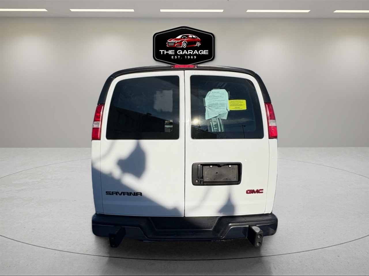 GMC Savana Cargo Van  2019