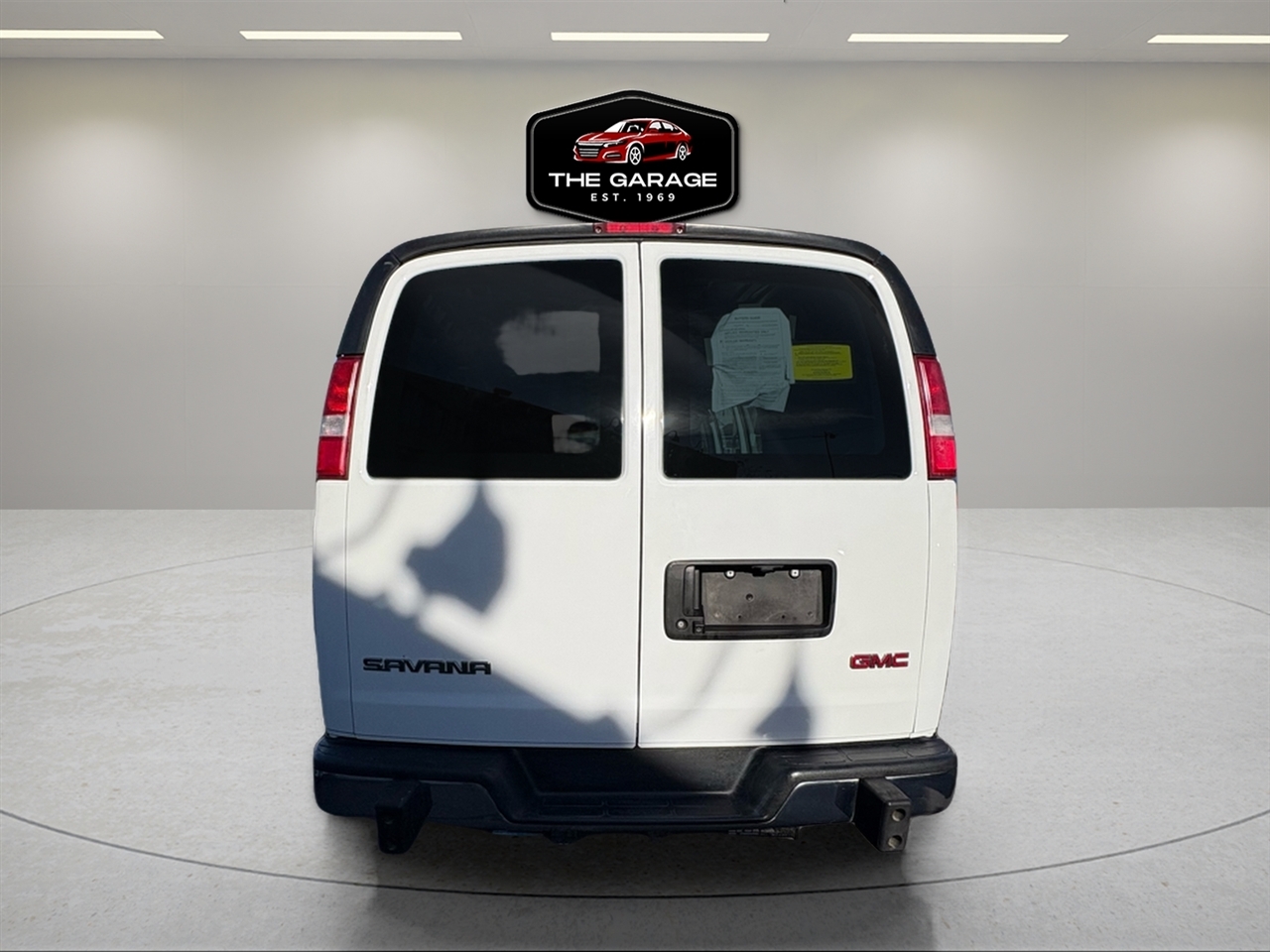 GMC Savana Cargo Van  2019