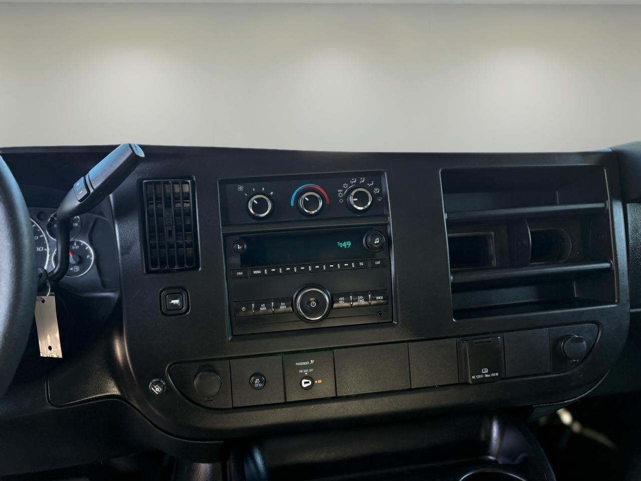 GMC Savana Cargo Van  2019