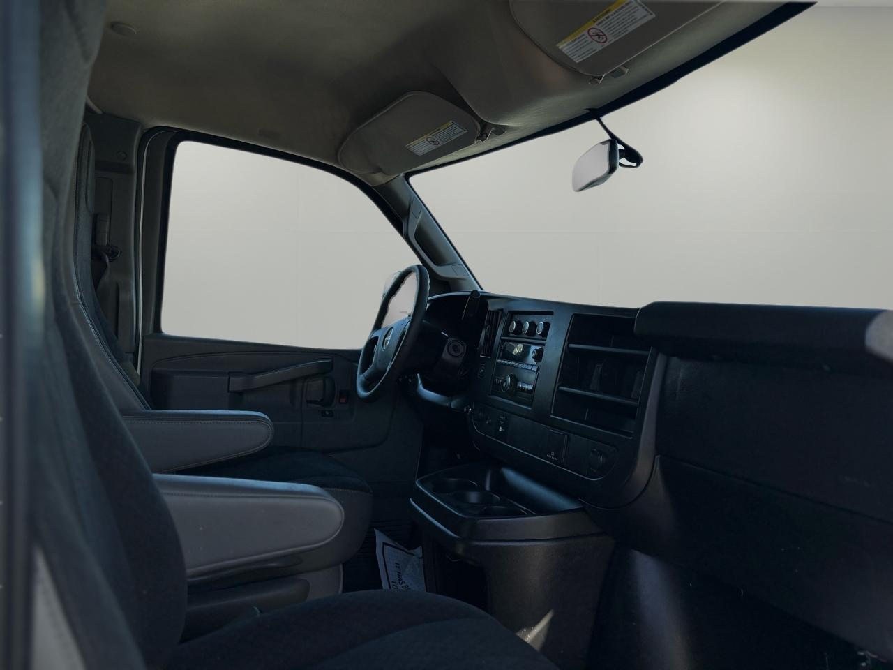 GMC Savana Cargo Van  2019