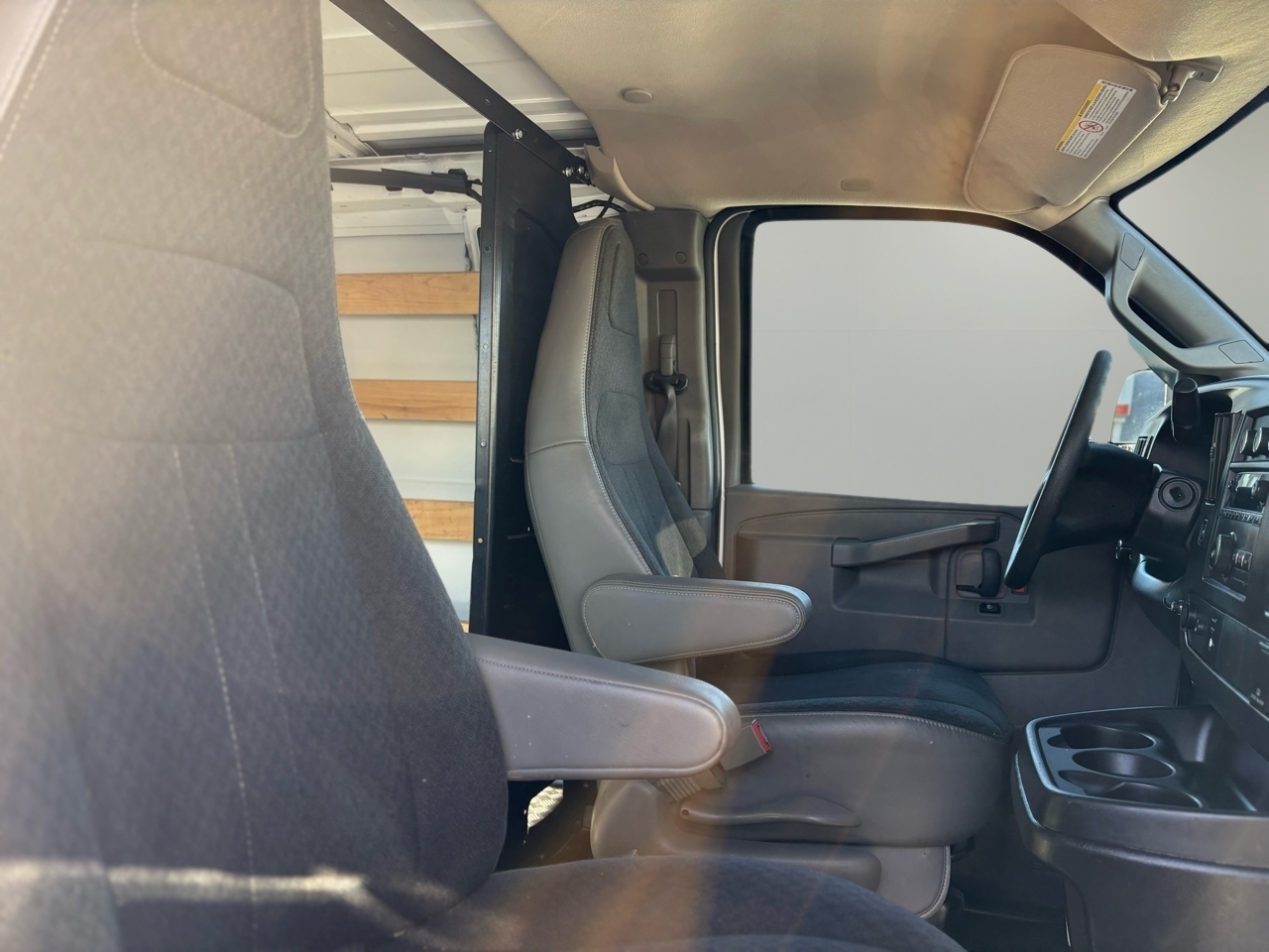 GMC Savana Cargo Van  2019