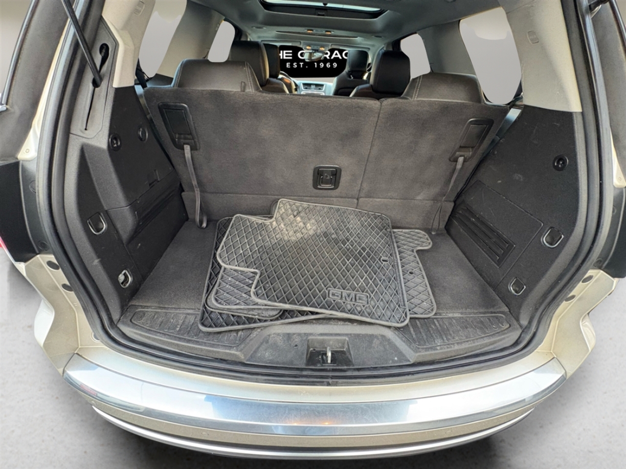 GMC Acadia AWD 4dr SLT w/SLT-1 2016