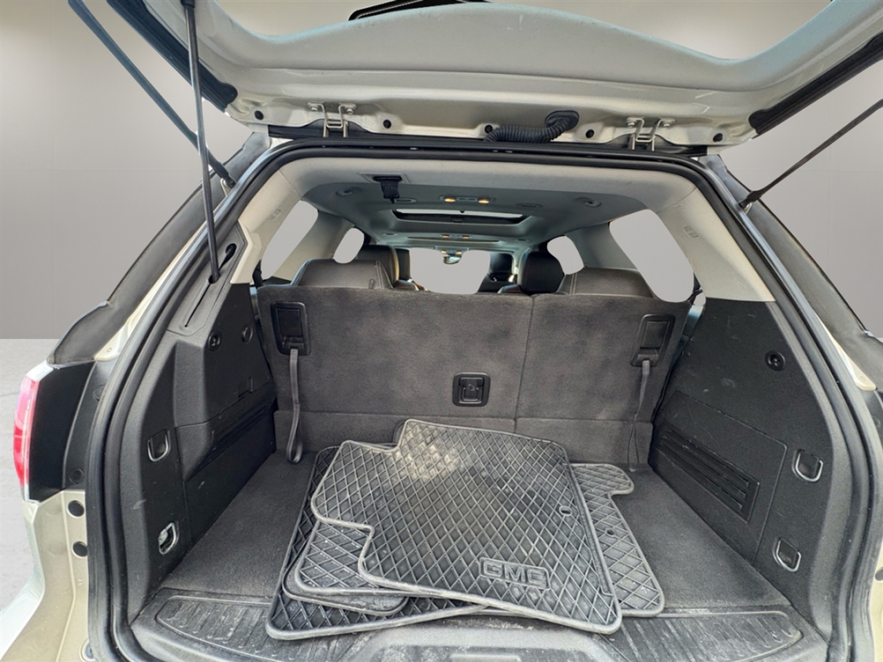 GMC Acadia AWD 4dr SLT w/SLT-1 2016