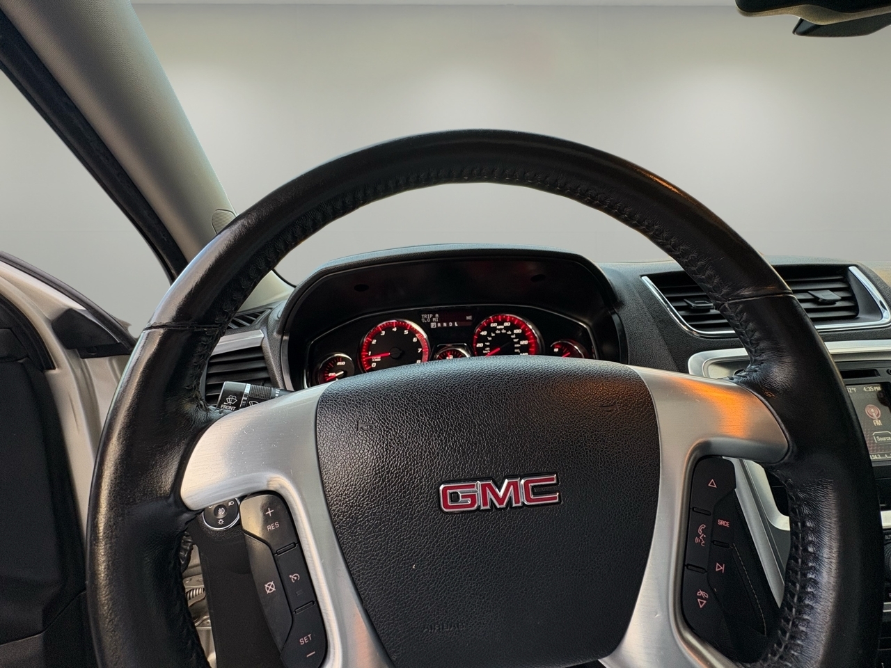 GMC Acadia AWD 4dr SLT w/SLT-1 2016