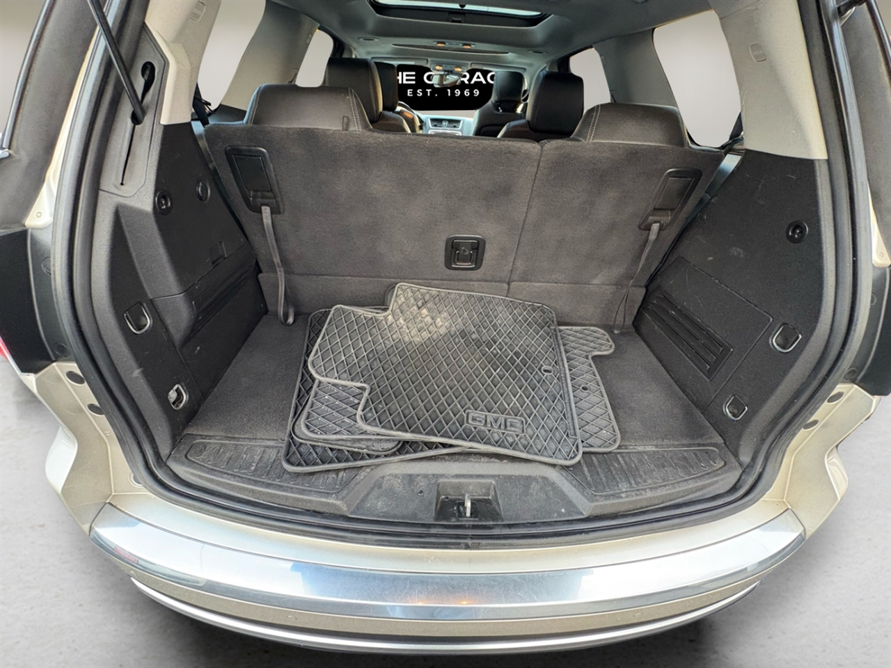 GMC Acadia AWD 4dr SLT w/SLT-1 2016