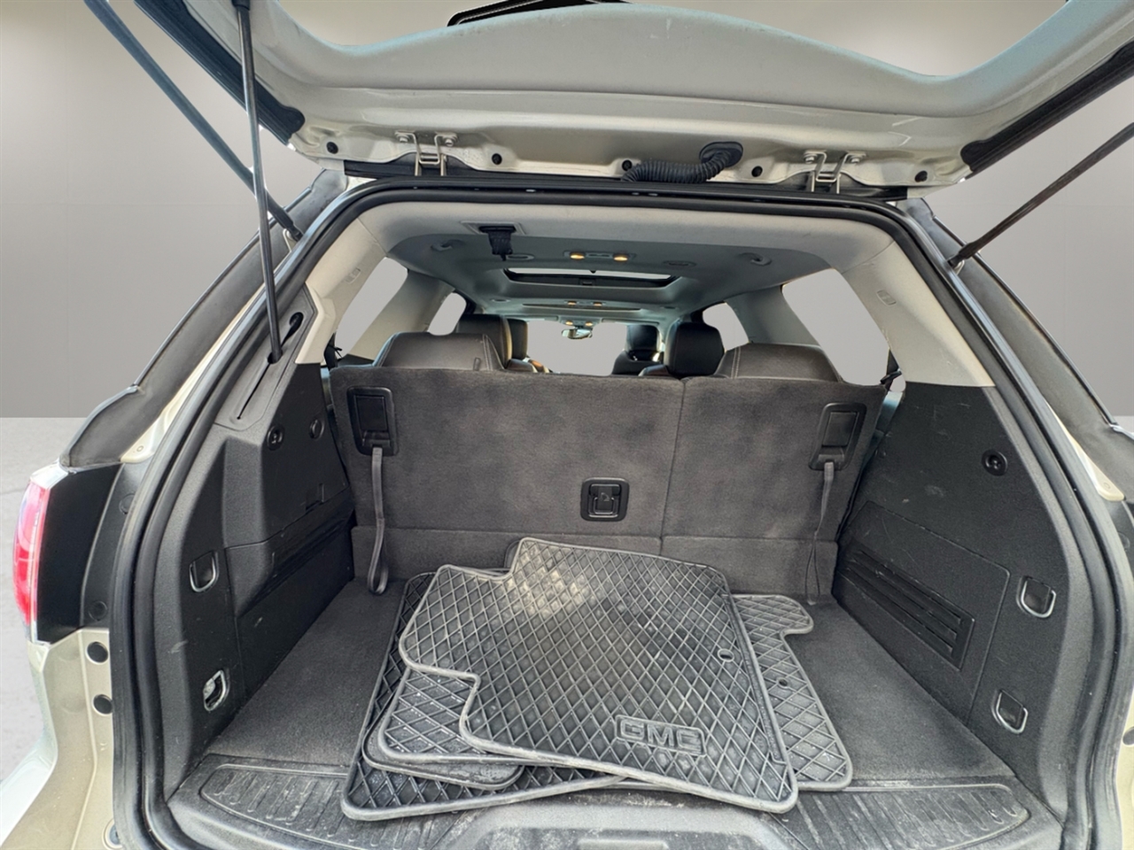 GMC Acadia AWD 4dr SLT w/SLT-1 2016