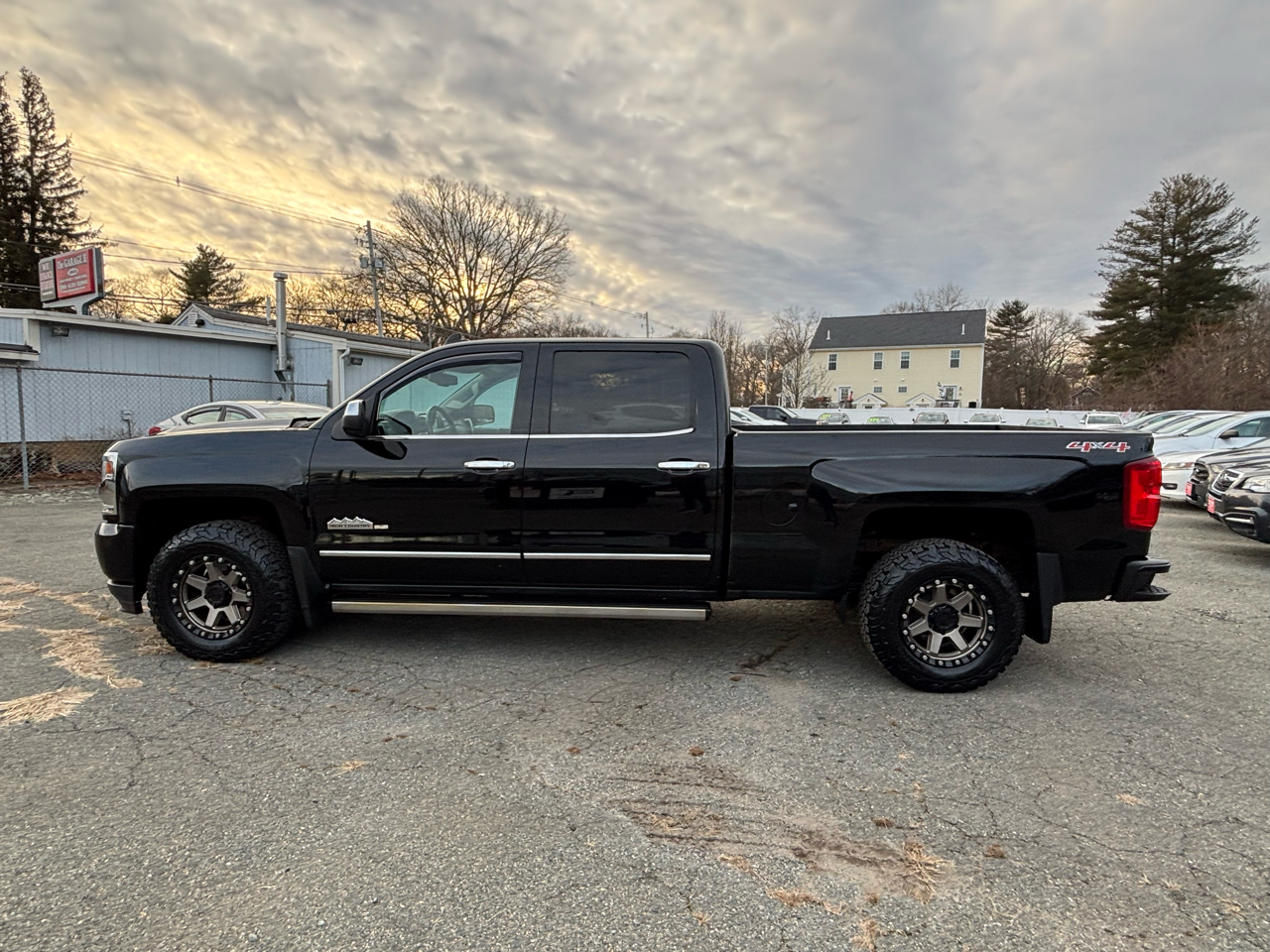 Chevrolet Silverado 1500 4WD Crew Cab 153.0" High Country 2016