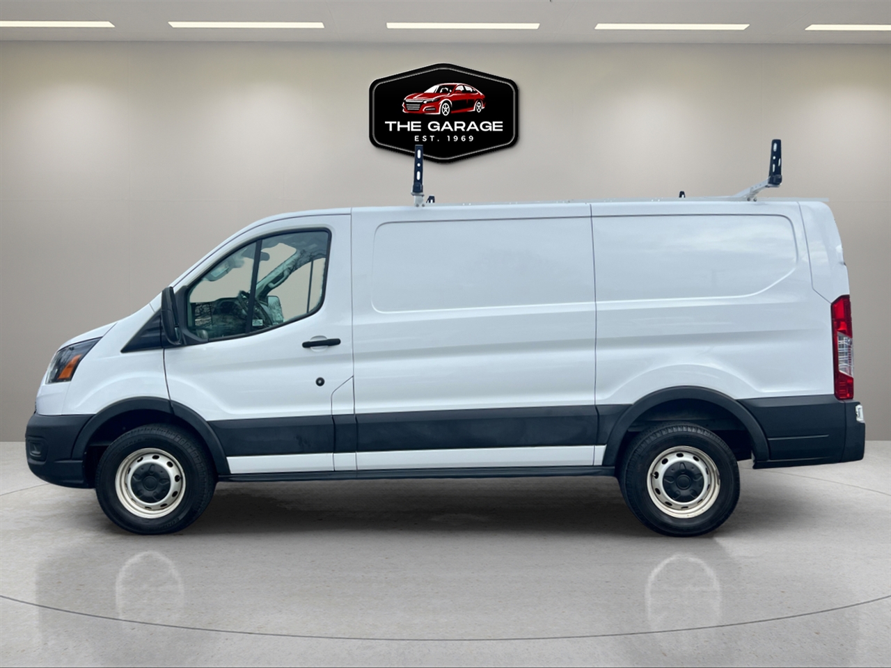 Ford Transit Cargo Van T-250 130" Low Rf 9070 GVWR RWD 2021