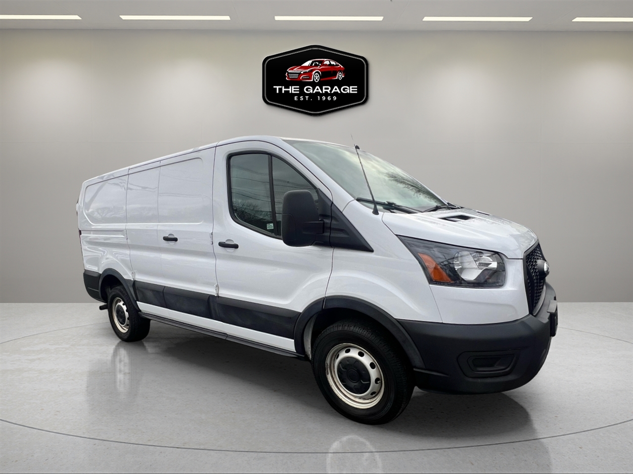Ford Transit Cargo Van T-250 130" Low Rf 9070 GVWR RWD 2021