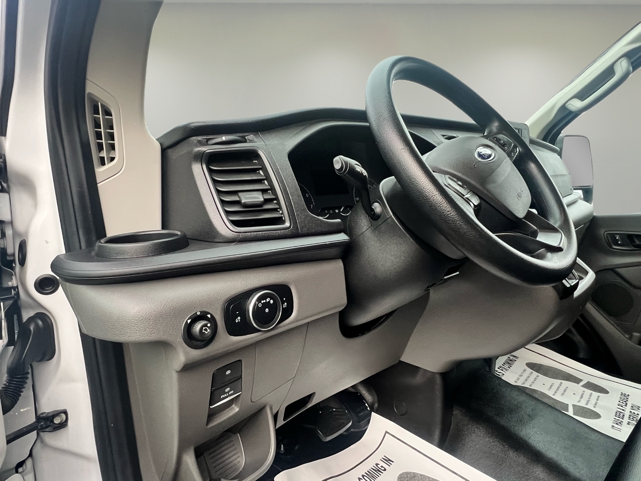 Ford Transit Cargo Van T-250 130" Low Rf 9070 GVWR RWD 2021