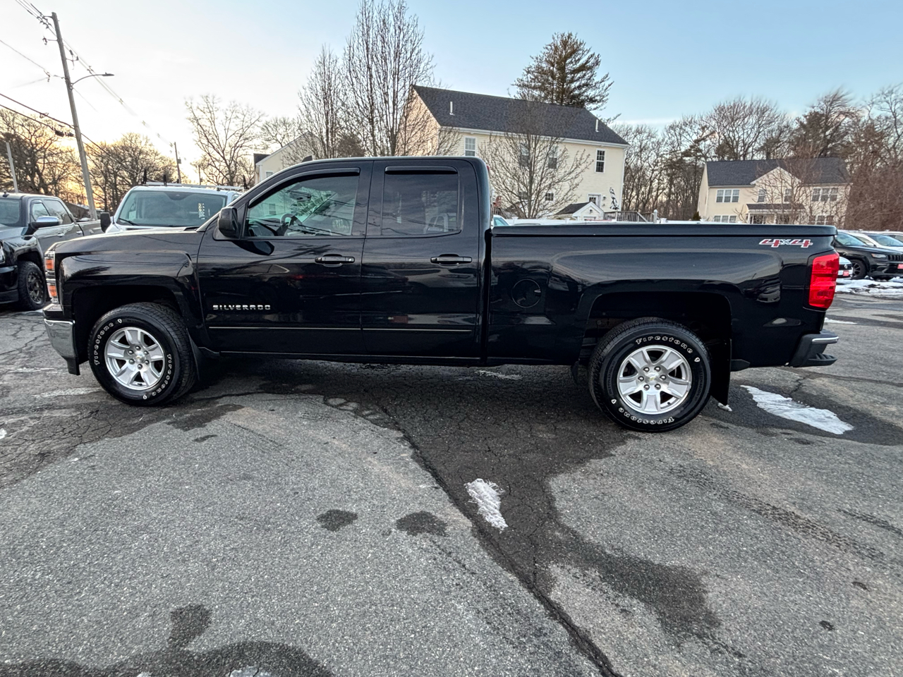 Chevrolet Silverado 1500 4WD Double Cab 143.5" LT w/1LT 2015